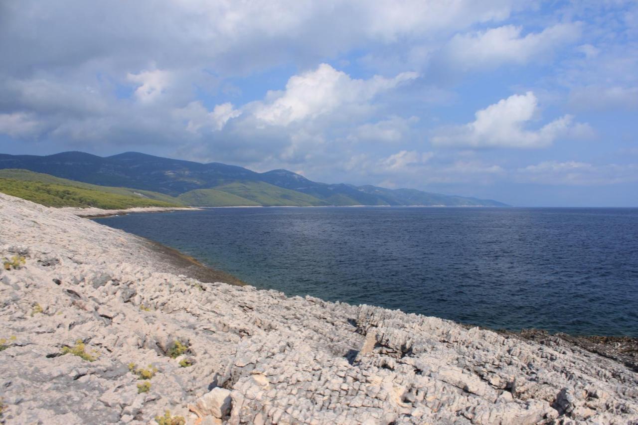 Apartments By The Sea Zavalatica, Korcula - 247 Экстерьер фото